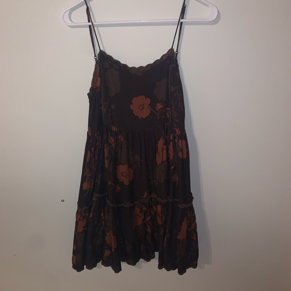 Short brown dress